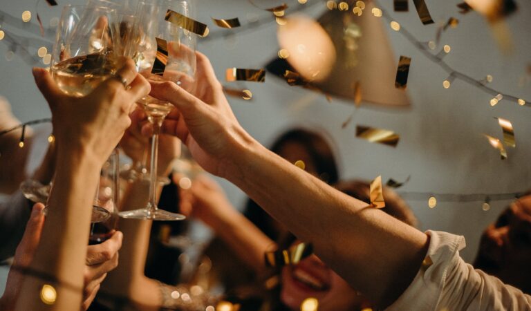 Last minute plans for a a sparkling New Year’s Eve